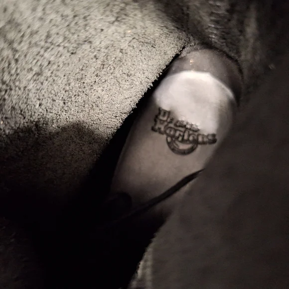 💎NWOB Dr. Martens "Leona" Black Suede Combat Heeled Boots - Picture 9 of 16